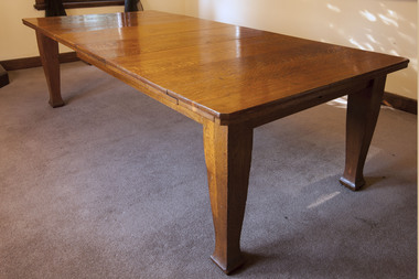 Furniture - Table