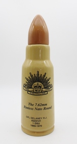 Souvenir - Port Bottle (Imitation "Nato Round")
