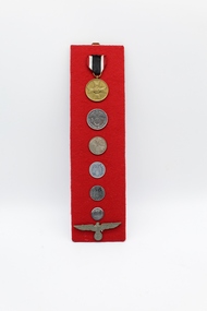 Medal - Medal and coins, mounted