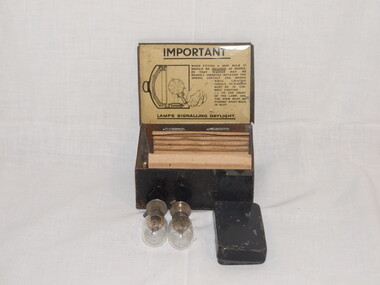Equipment - Lamps, Signalling Daylight, Short Range, Box Spare MKII PMG 1942, 1942