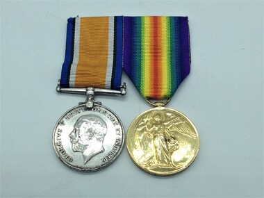 Medal Group, WW1, 2166 Lieutenant Reginald Frank Barratt