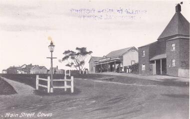 Photograph, Thompson Ave, Cowes Phillip Island, 1920