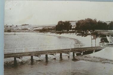 Photograph, Unknown