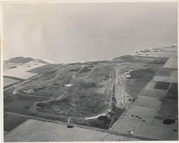 Photograph, J D Payens, Aerial photo of Grand prix track and painting of 1932 Grand Prix