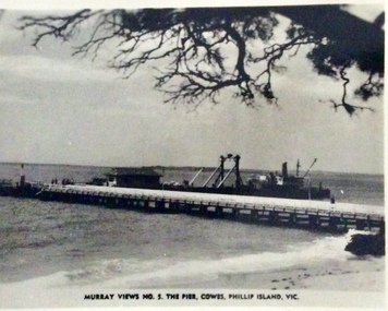 Photograph, Ferry unloading at Cowes Pier