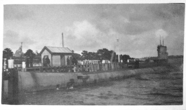 Photograph, Submarine at Cowes Jetty