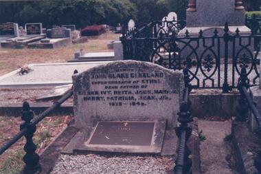 Photograph Album, Kodak, Phillip Island Cemetery, c 1990
