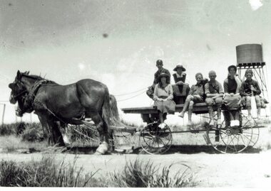 Photograph, Picnic at Nobbies, 1917