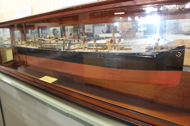Shipbuilders model, SS Janus