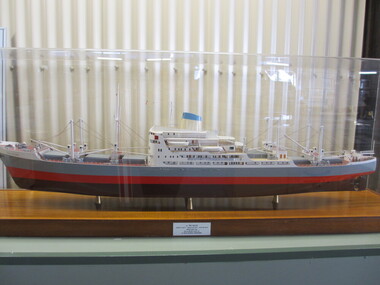 Shipbuilders model, Tri Ellis