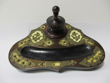 Ink stand