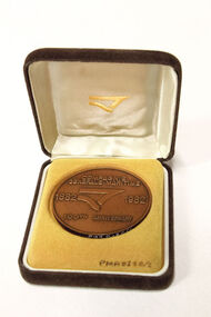 Compagnie Generale Maritime medallion & case, c. 1982