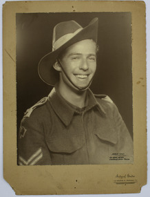Photograph, Artgraph Studio, Curly Papworth, March 1943