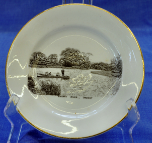 souvenir plate, Between 1925 and 1941