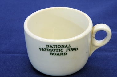 cup, Warwick, 1943