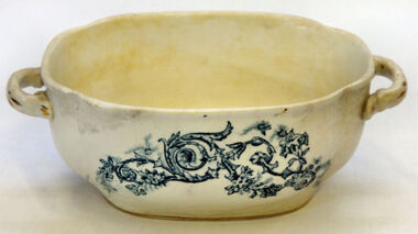 dish, The use of 'ENGLAND' denotes a date after 1891