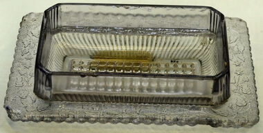 dish, first half 20th century