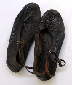 running shoes, c. 1922