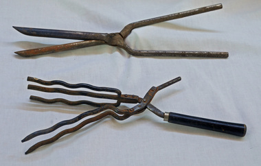 curling and crimping tongs, late 19th early 20th century
