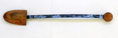 shoe stretcher, first half 20th century