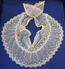 lace collar