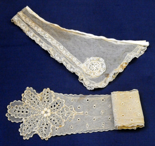 lace collars