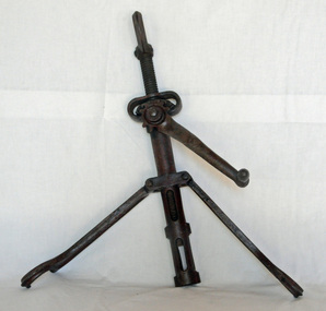 car wheel rim splitter, 1920's