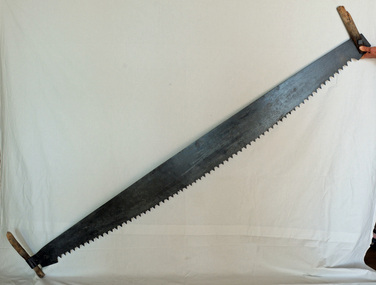cross cut saw, first half 20th century