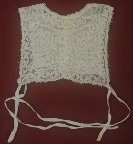 lace dickie, Early 20th century