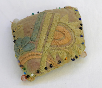 pin cushion, First half 20th century