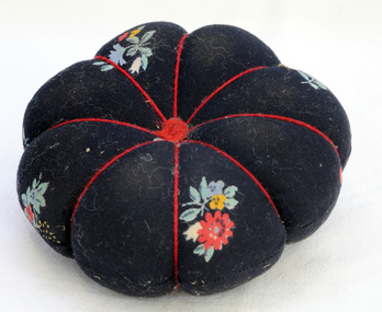 pin cushion, first half 20th century