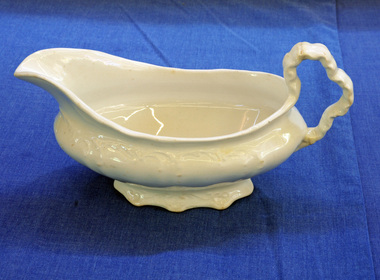 gravy boat, Early 20th century