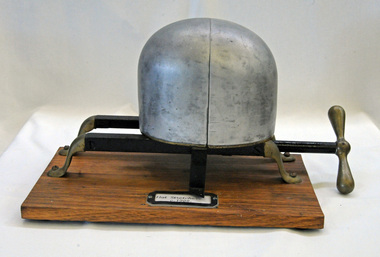 hat stretcher, first half 20th century