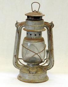 lantern, Kwang Hwa, first half 20th century