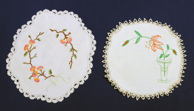 doilies, first half 20th century
