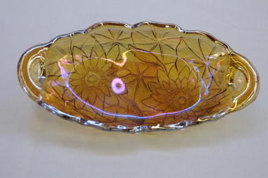 Decorative object - glassware bowl