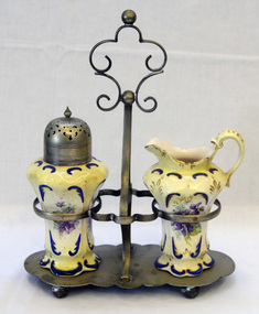 Domestic object - cruet set, 1913-1917