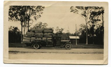 black and white photograph, first half 20th century