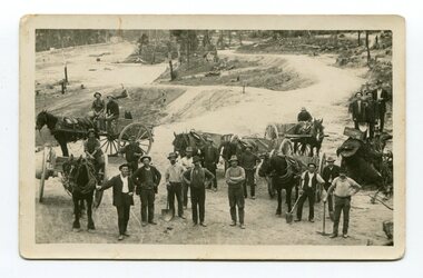 black and white photograph, late 19th - early 20th century