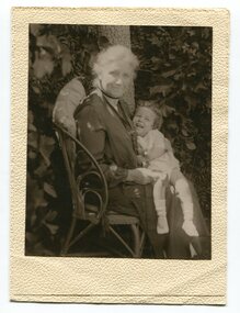 black and white photograph, first half 20th century