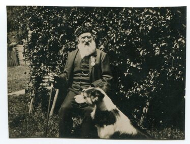 black and white photograph, early 20th century