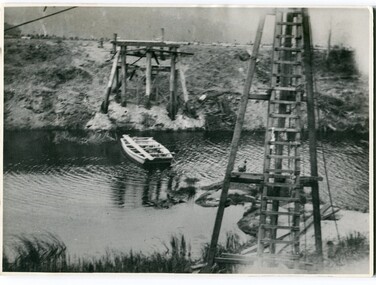 black and white photographs, 1915