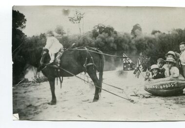 black and white photograph, Warren, Mrs H, first half 20th century