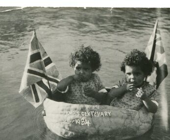 black and white photograph, Warren, Mrs H, 1934