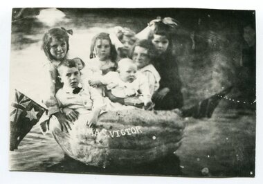 black and white photograph, Warren, Mrs H, first half 20th century