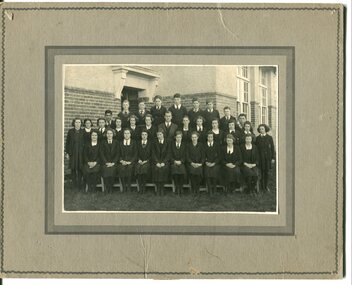 black and white photograph, Neville Huon, 1939