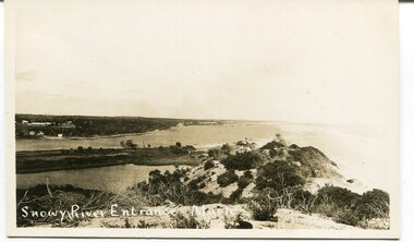 black and white photograph, C 1890s -1910