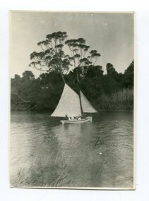 black and white photograph, 1899