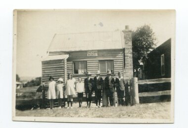 Photograph - black and white photograph, Marlo Primary School No. 3433