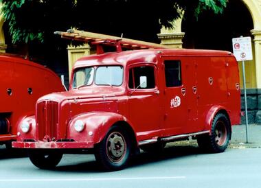 Closed Morris Hose Carriage, 1950  Morris Commercial Hose Carrige / Pumper  -  Car  43, 1950 (estimated)